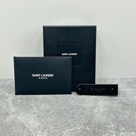 NWT Authentic Saint Laurent Logo Engraved Black Money Clip 485362 With Box